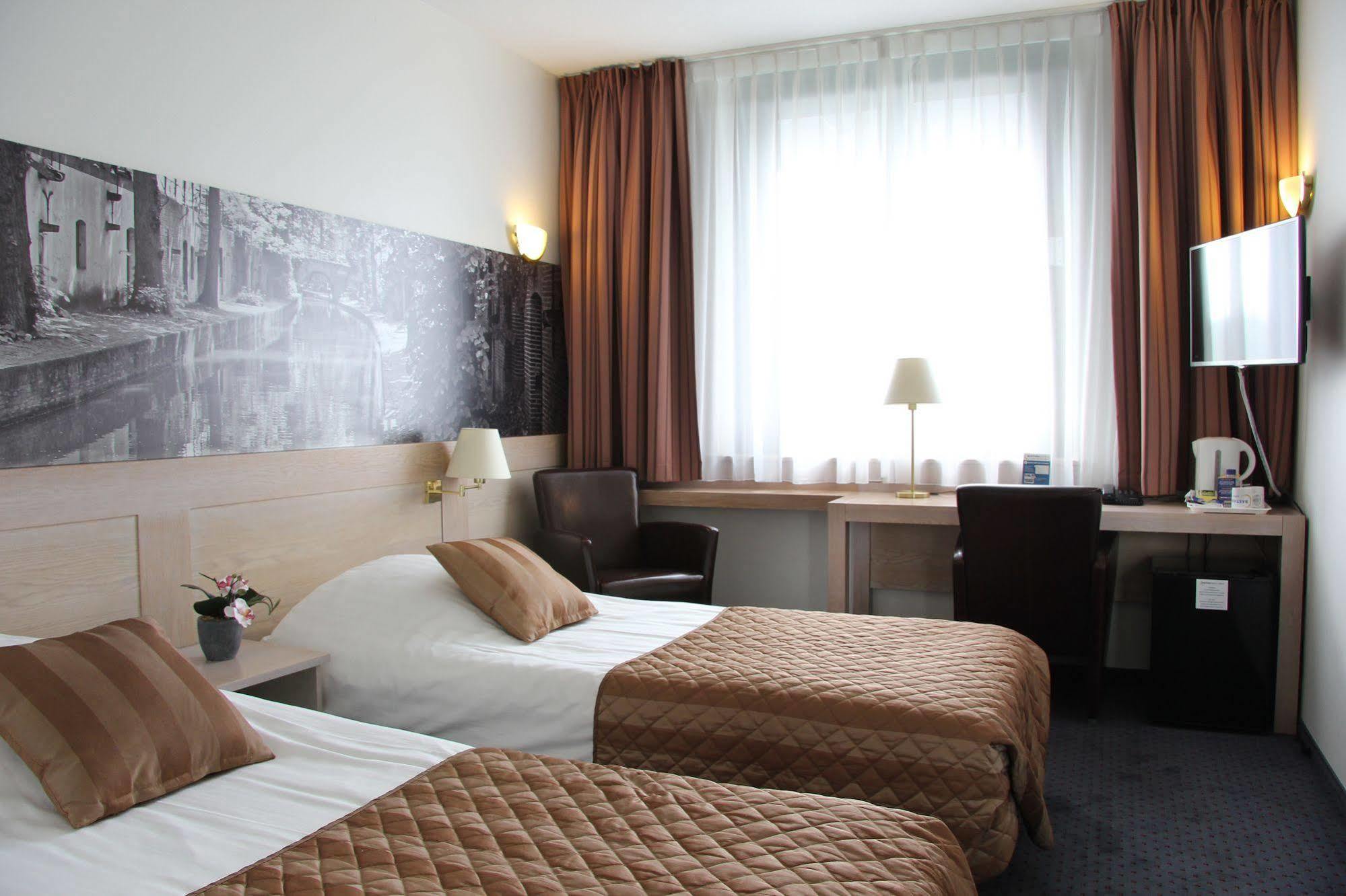 Bastion Hotel Barendrecht Bagian luar foto